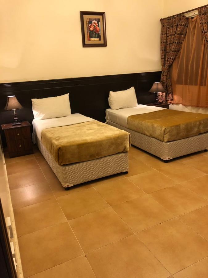 Al Meknan Furnished Units Aparthotel Medina Luaran gambar